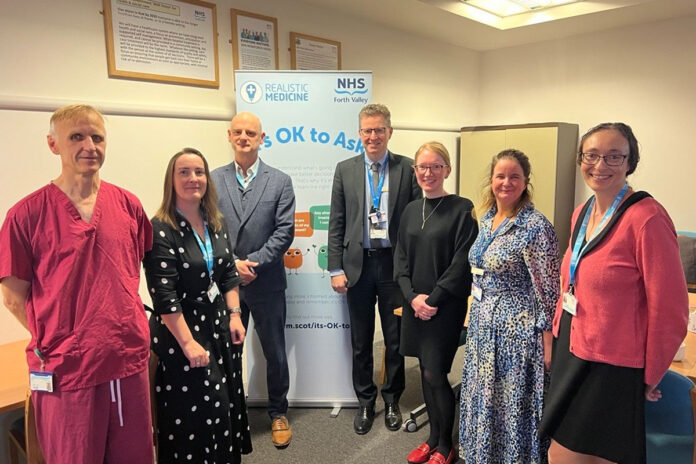 Graham Ellis, Deputy Chief Medical Officer at the Scottish Government, visited NHS Forth Valley at the end of November 2023 to discuss the ongoing work to embed the principles of Realistic Medicine across the organisation.