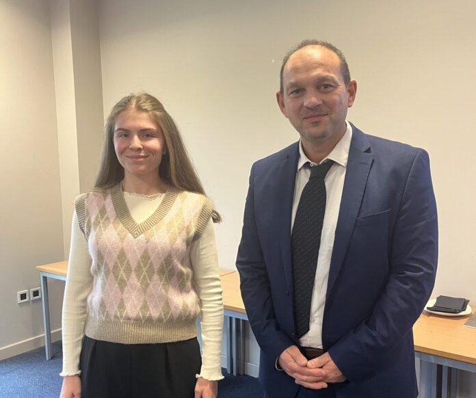 Mini C-Arm Study Earns First Prize for University of Glasgow Student