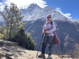 Ophthalmologist Completes Everest Base Camp Trek