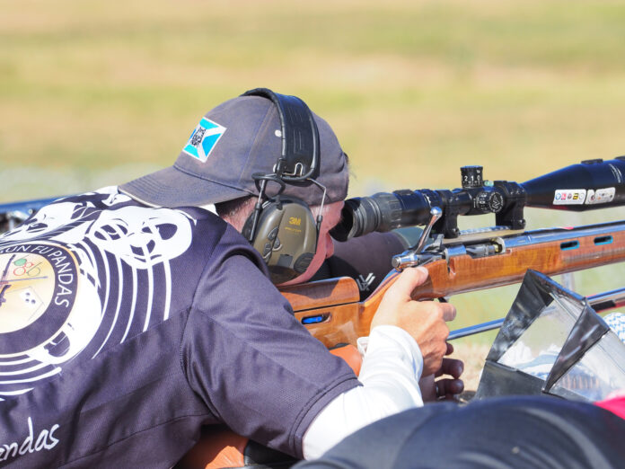 Dr Chris Cairns shooting Dr Chris Cairns shooting